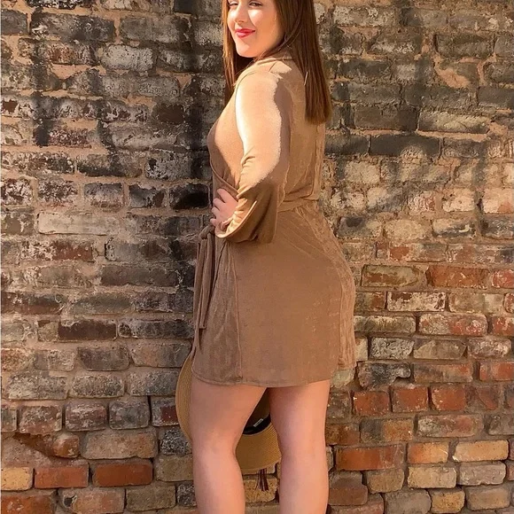 Tan Wrap Long Sleeve Mini Dress Size Small NWT - Picture 5 of 6
